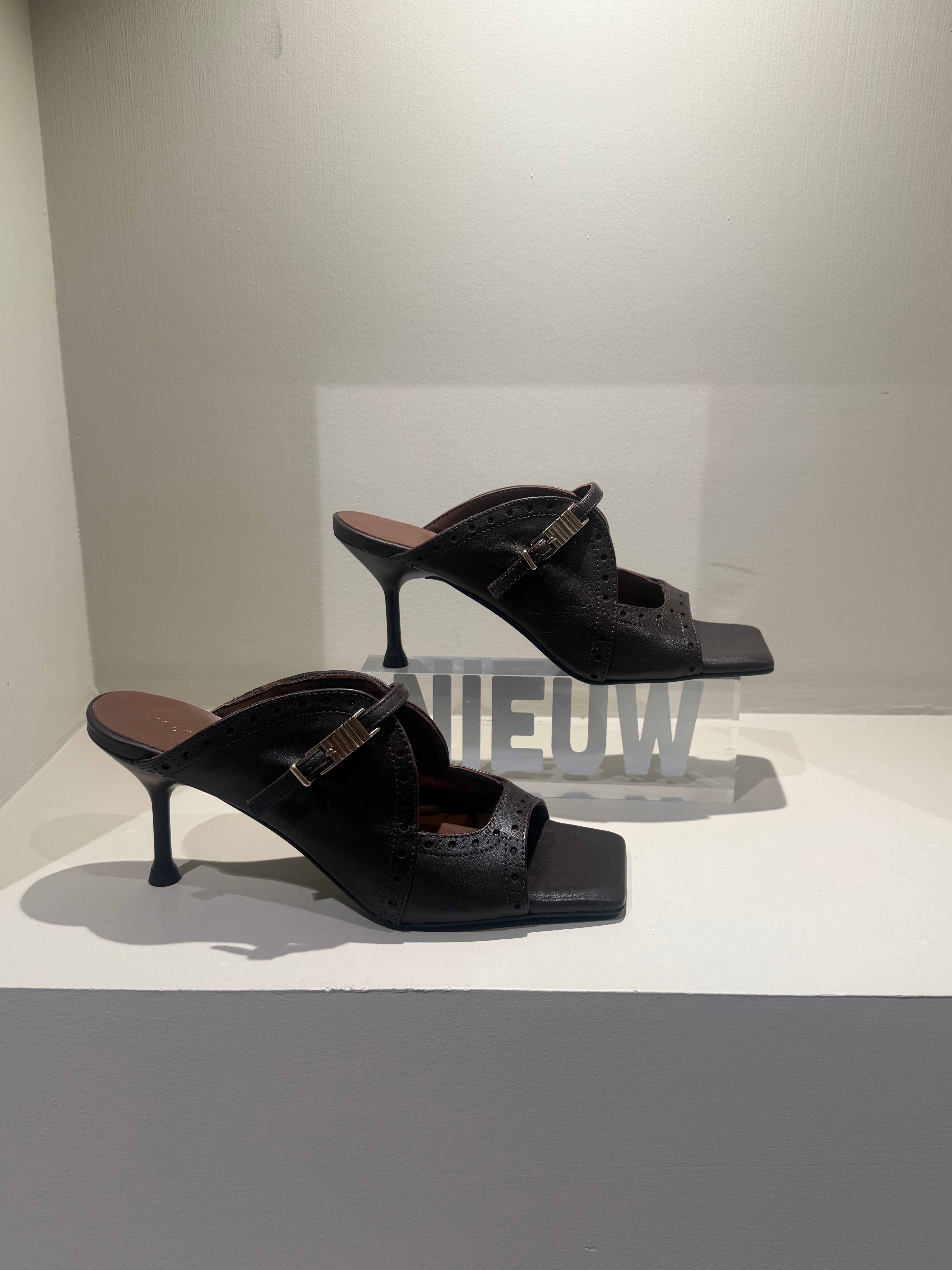 March23 Raven Sandal high heel