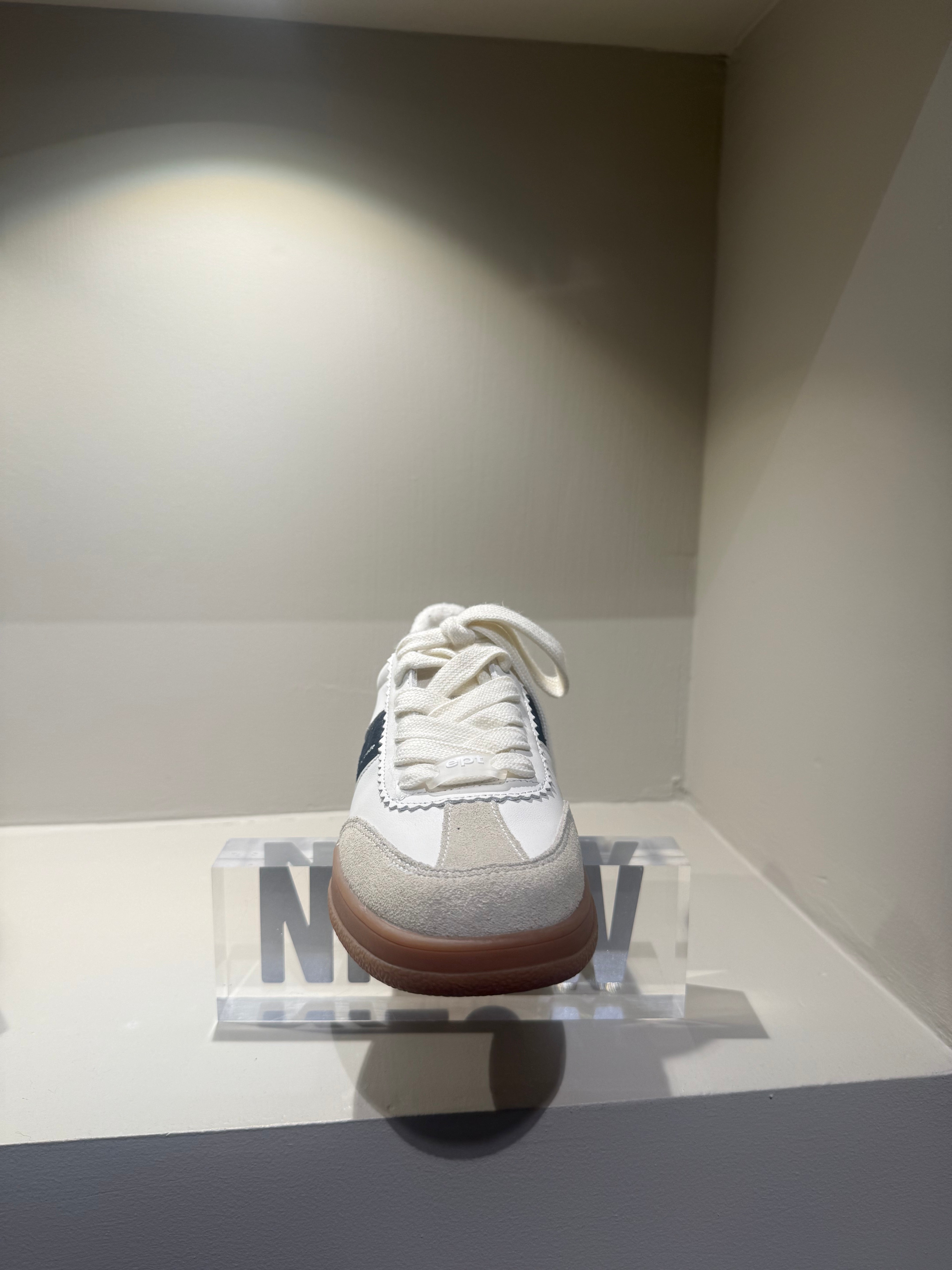 Sneaker Santos