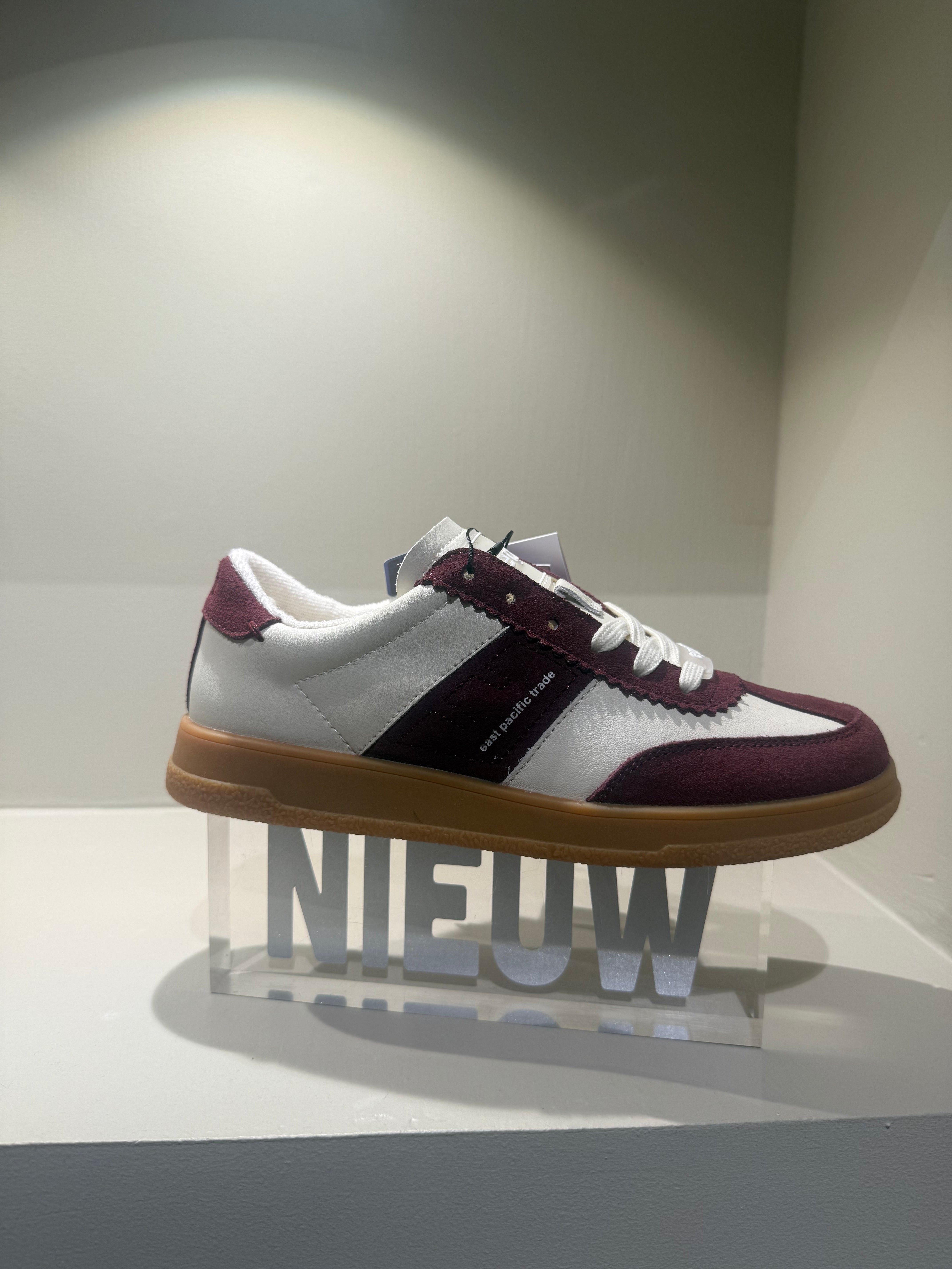 Sneaker Santos