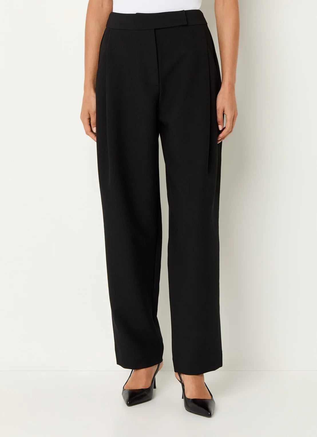 CC Vola Carrot Pleat LL Pant Black