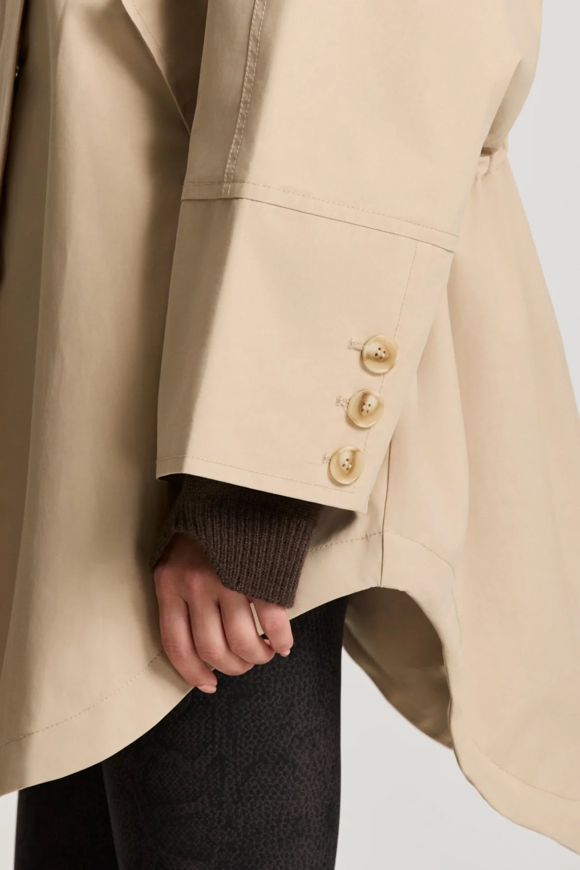 Deblon Courtney Trench