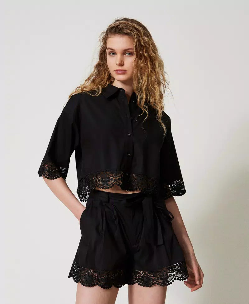 Short Neve Lace
