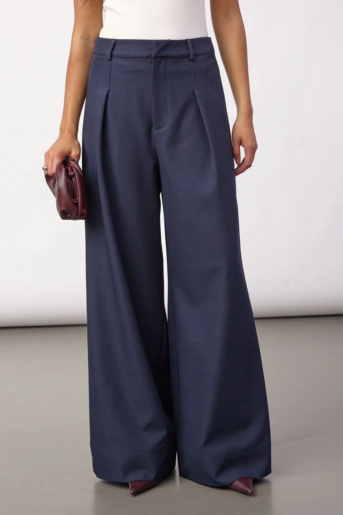 CC Luna Pleat Pant