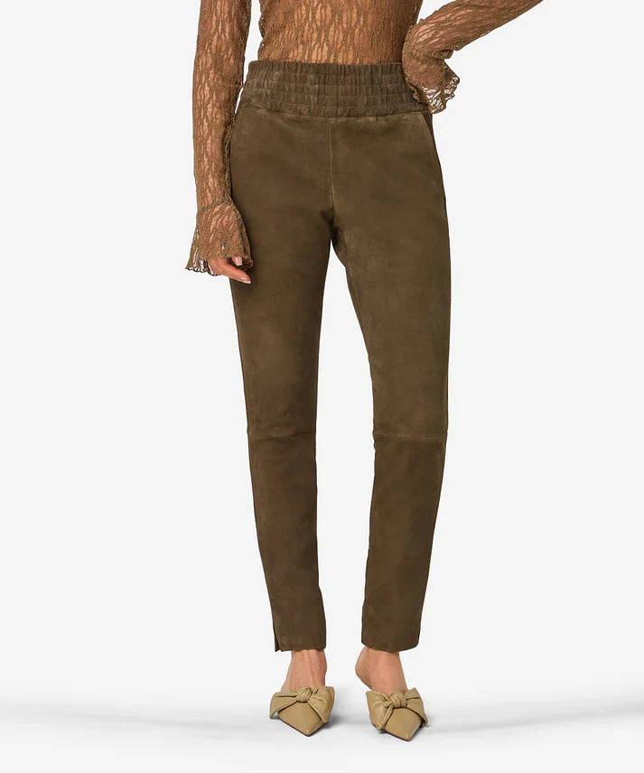 Ibana Colette Suede