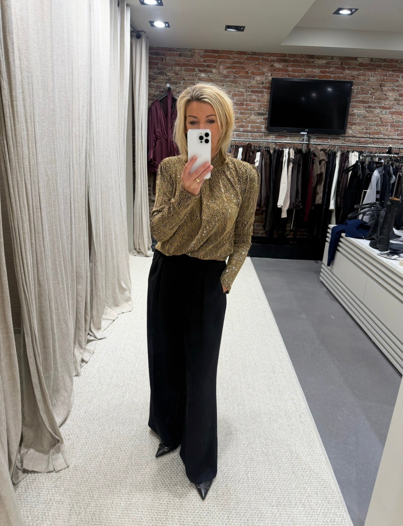 Iro Nalone Gold