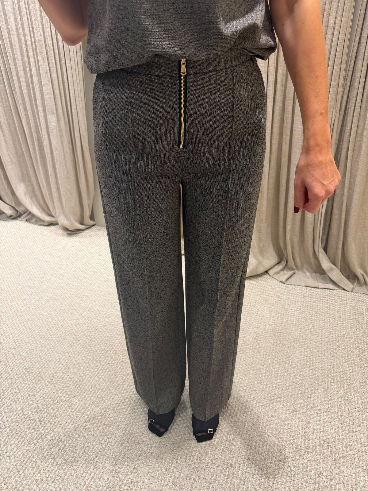 Patrizia Pepe Trousers 077
