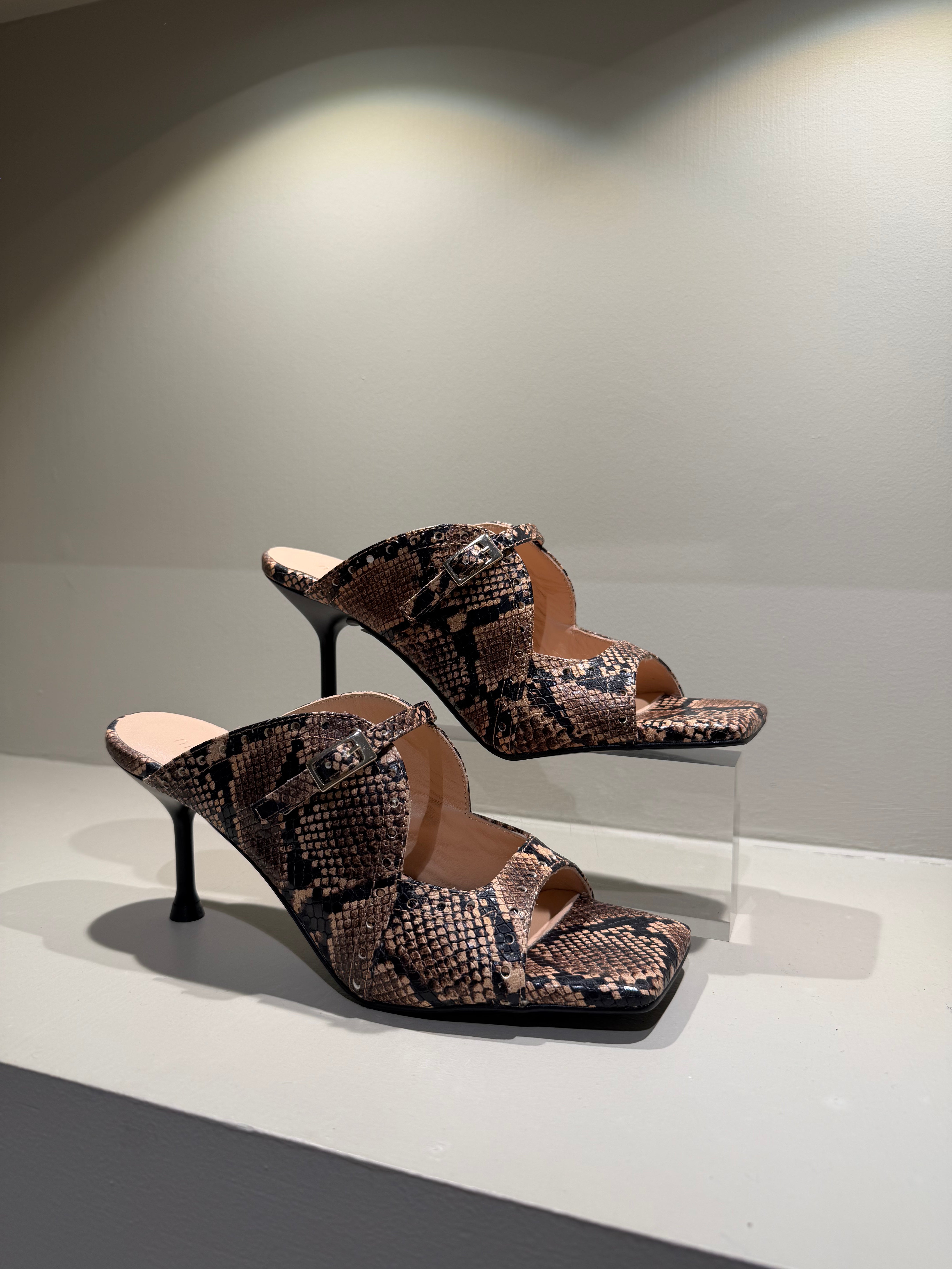 March23 Cemi Sandal High Heel