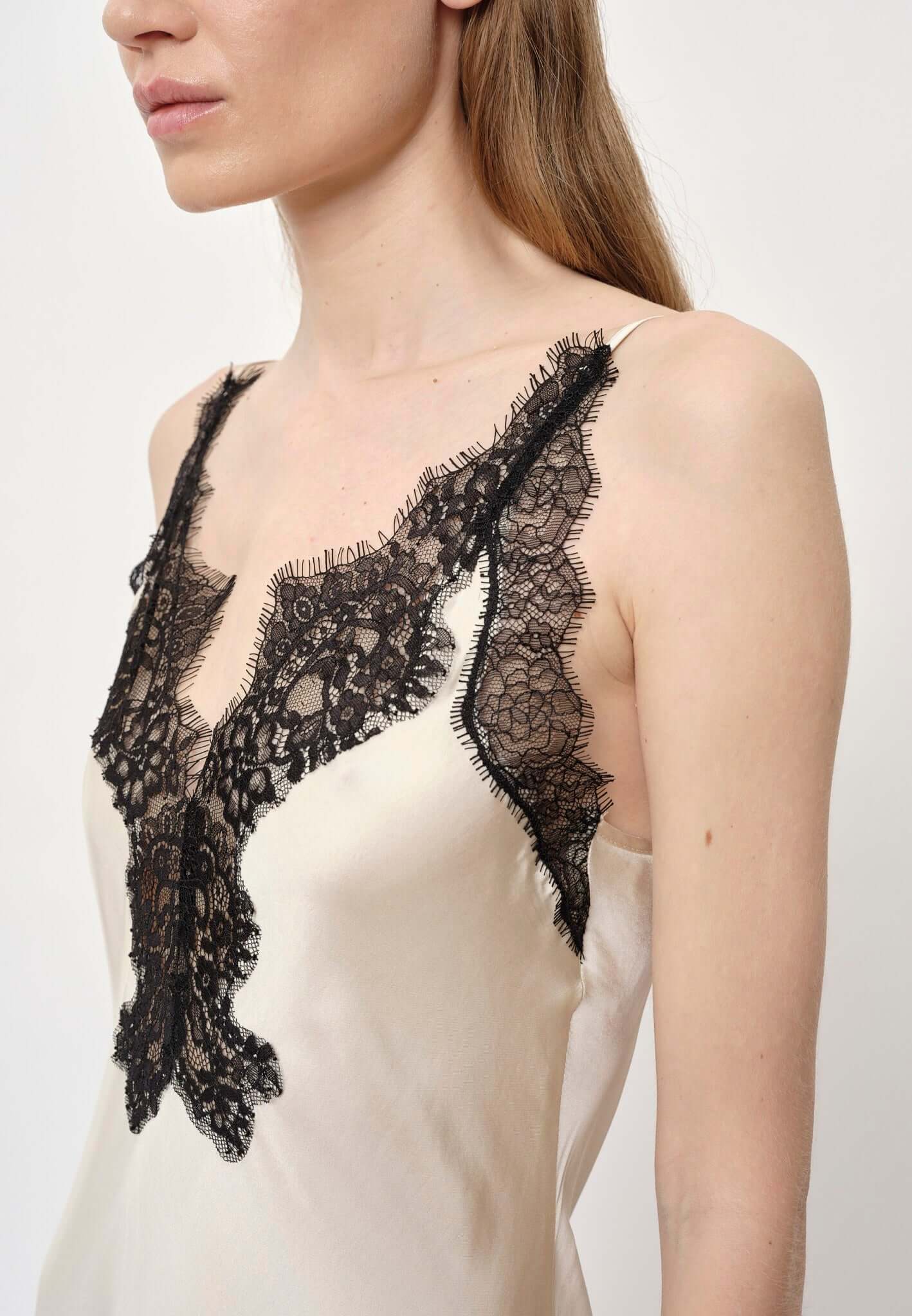 Dress Nelly