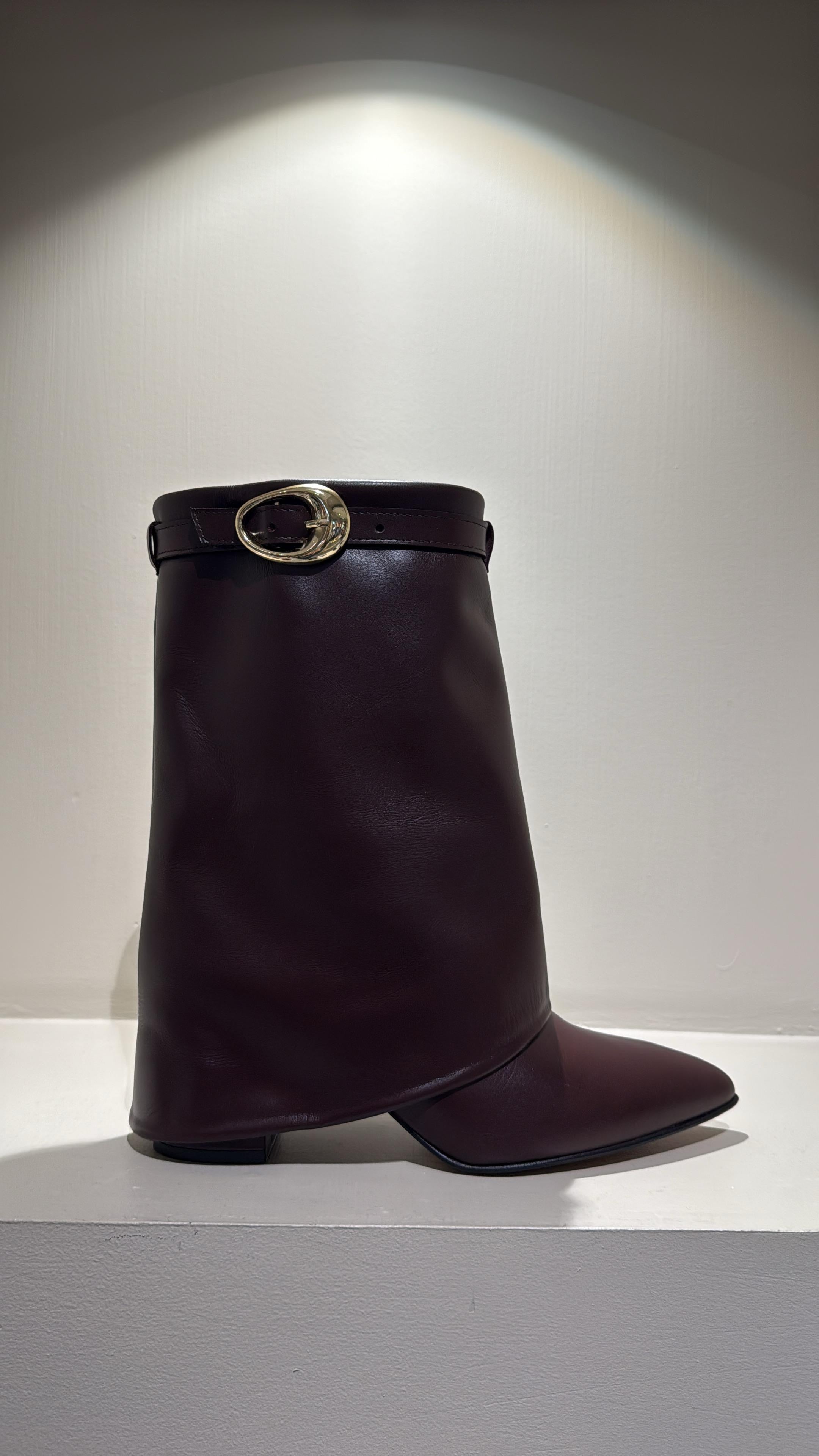 Boots Cleo