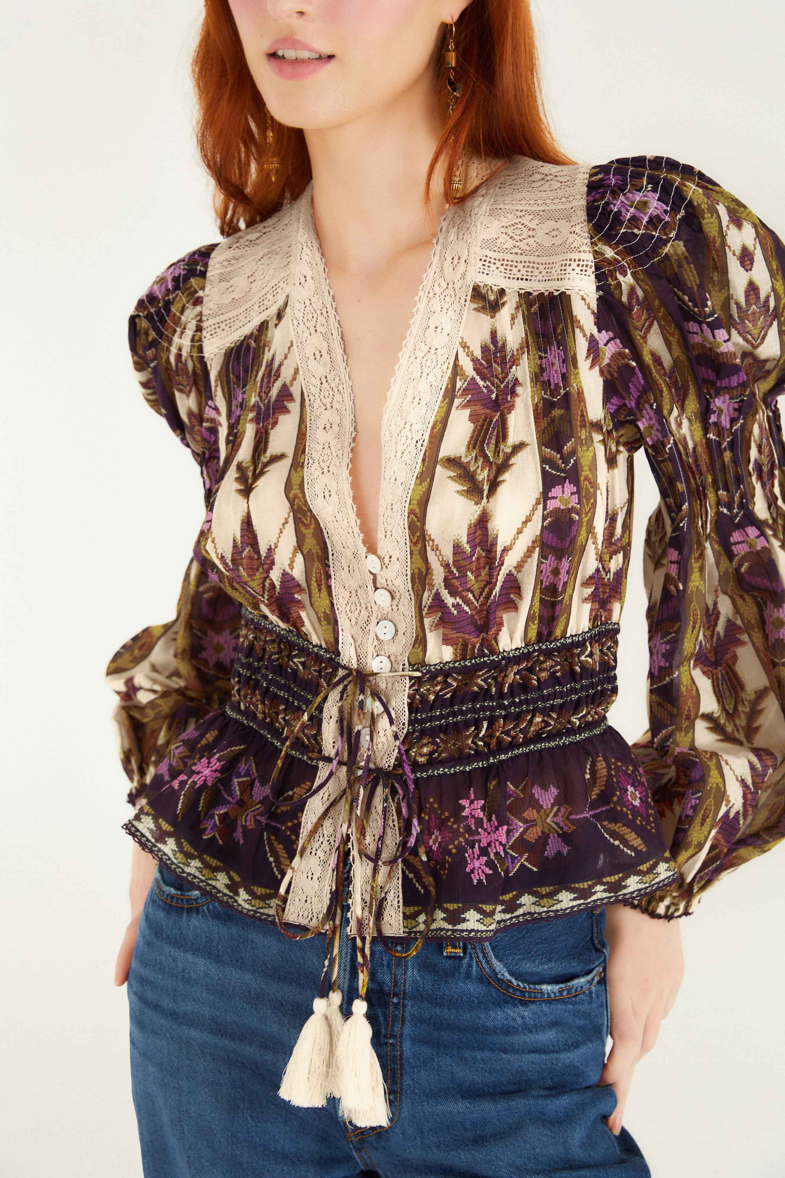 Blouse LS Embr. Tapestry Sand
