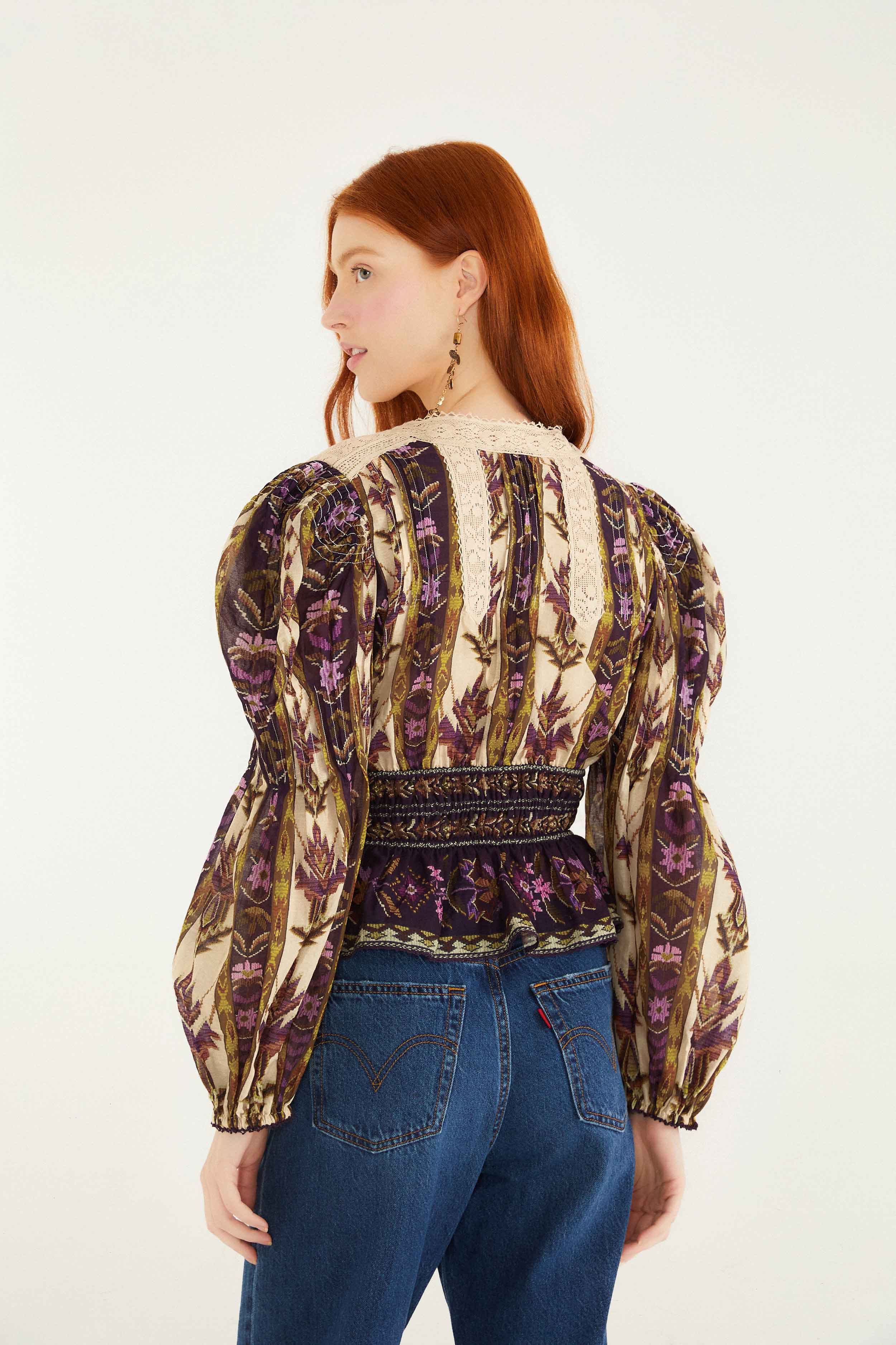 Blouse LS Embr. Tapestry Sand