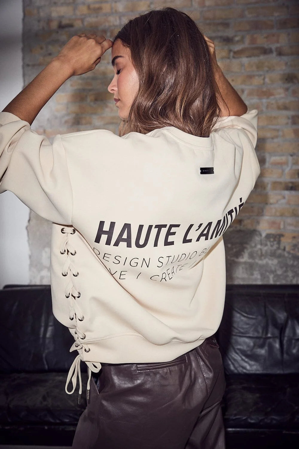 HL Tie Sweat New Studio